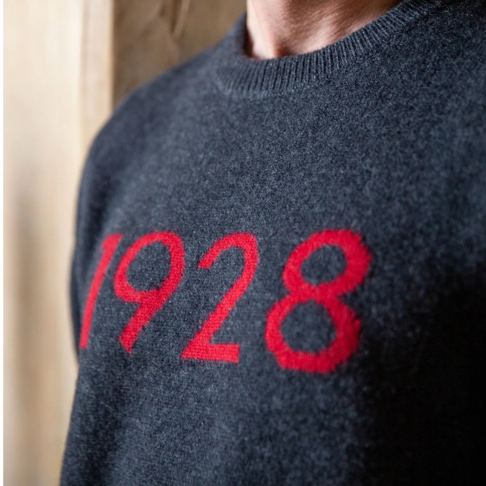 Alps & Meters Unisex CASHMERE Sweater M Sold Out